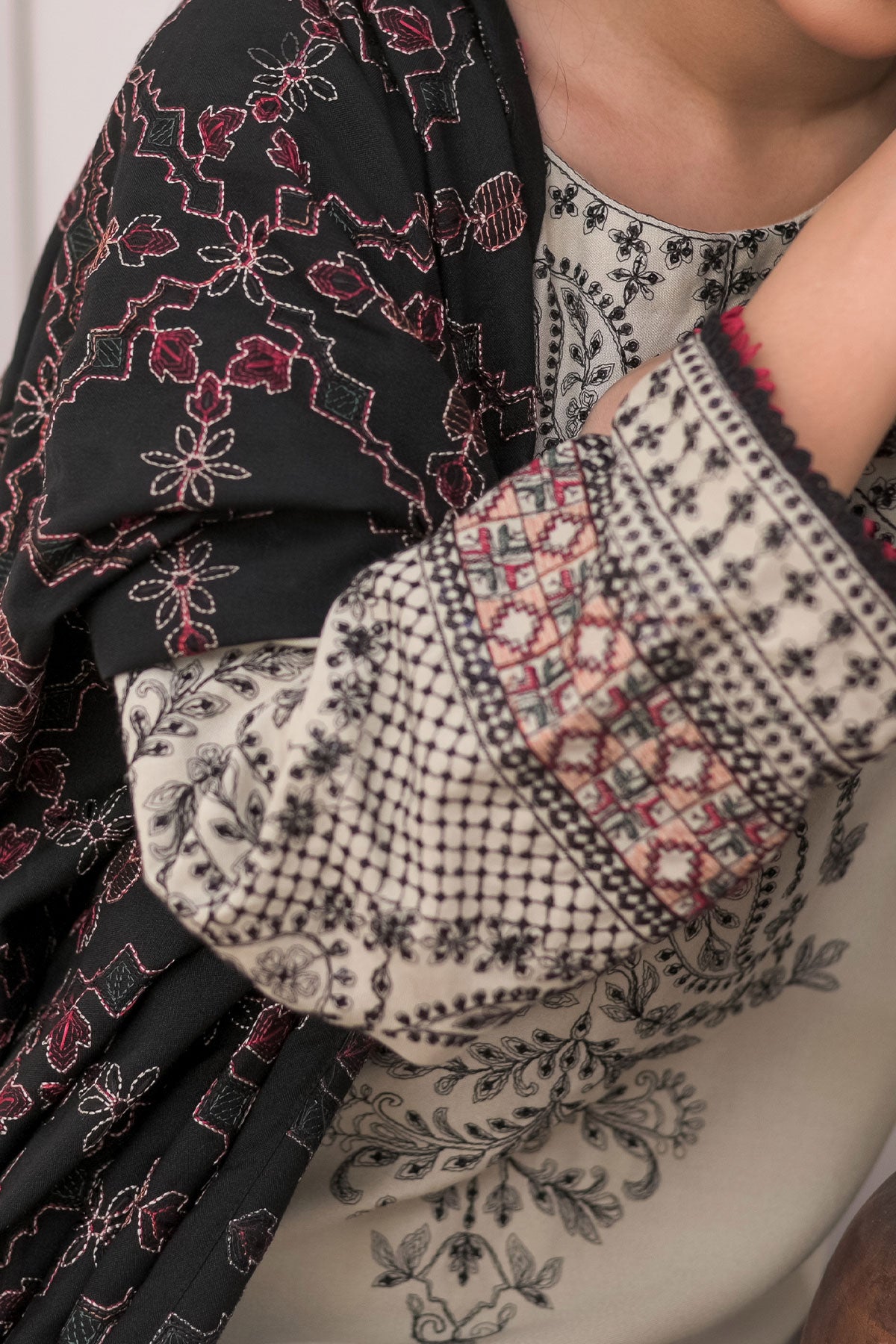 WOMEN'S-3 PIECE EMBROIDERY DHANAK| DH-23