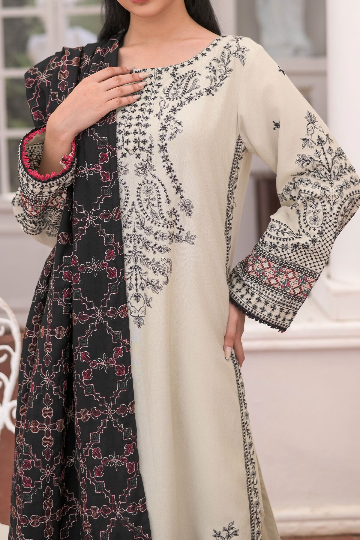 WOMEN'S-3 PIECE EMBROIDERY DHANAK| DH-23