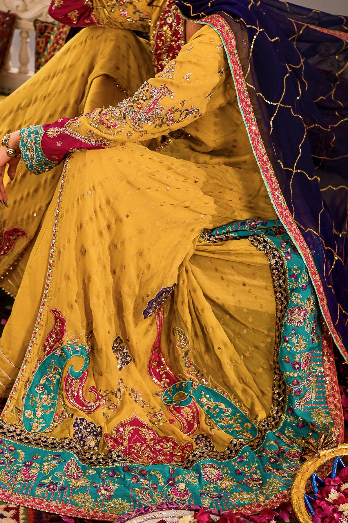 WOMEN'S PRET-RAFIA KHAS | RK-1298
