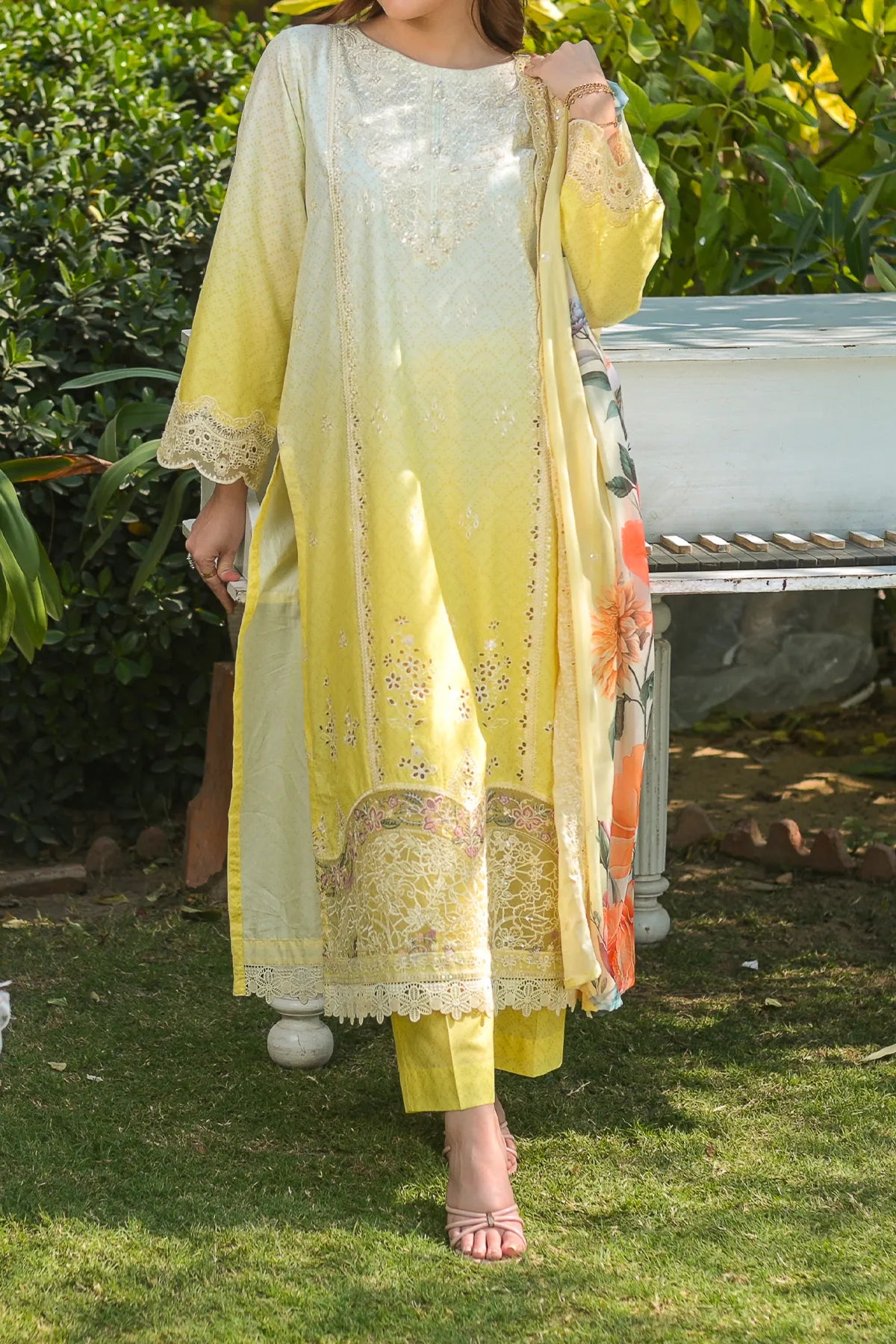 3 PIECE UNSTITCHED LAWN | UN-DPC-427