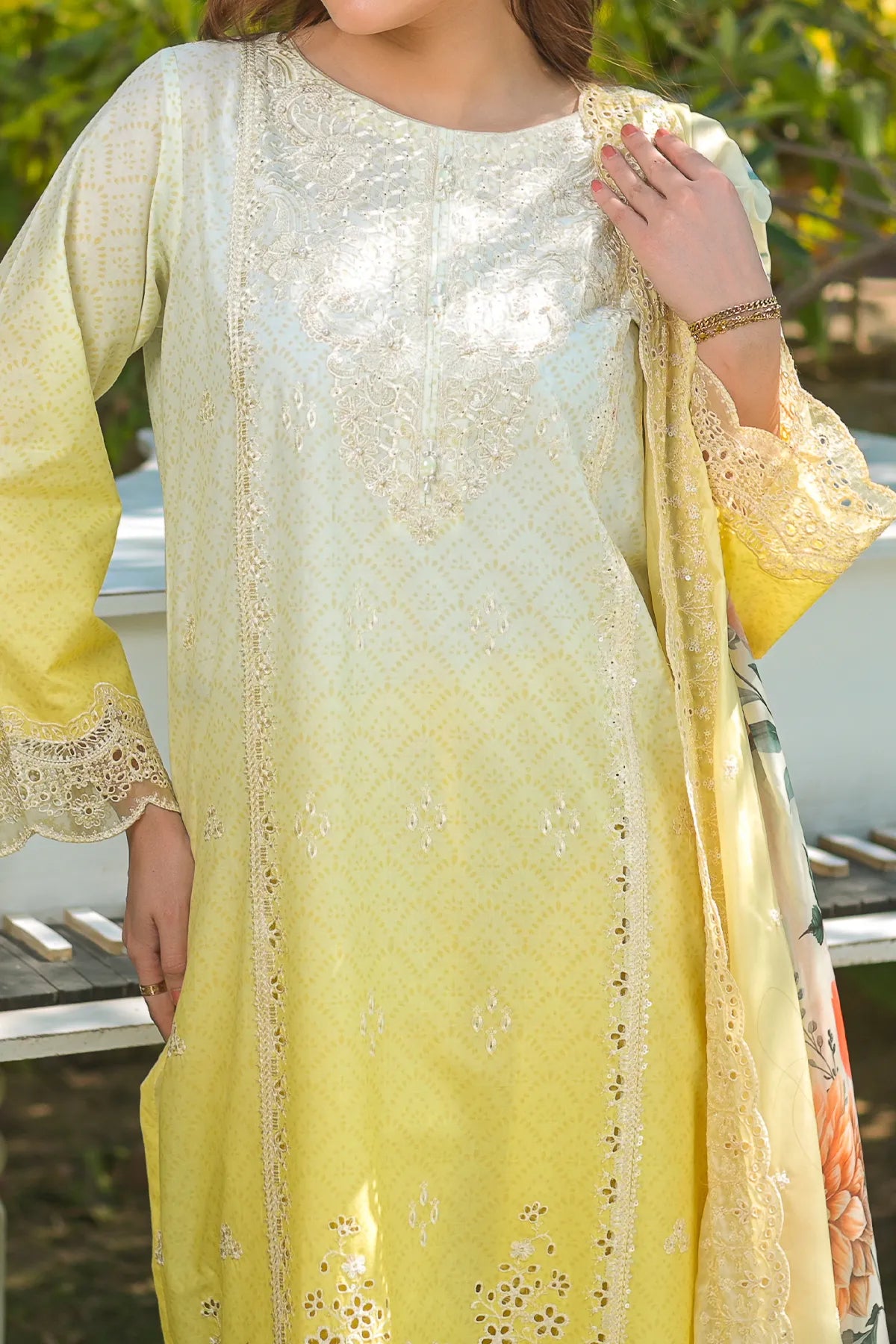 3 PIECE UNSTITCHED LAWN | UN-DPC-427